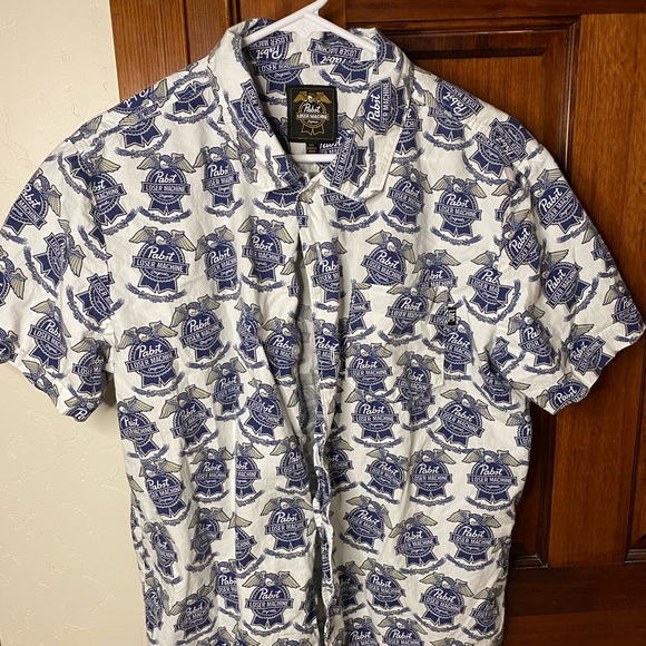 PABST BLUE RIBBON BUTTOWN DOWN BEER SHIRT - Picture 1 of 3